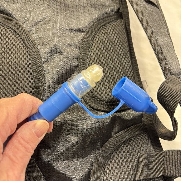 Zefal Hydro One Outdoor Hydration Bag 1.5 Liter Chest Strap Dual Access Run NWT - Picture 9 of 14